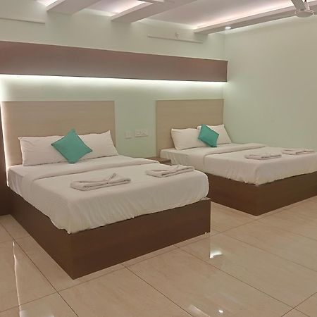 Hotel Malar Park Tiruvannāmalai Esterno foto