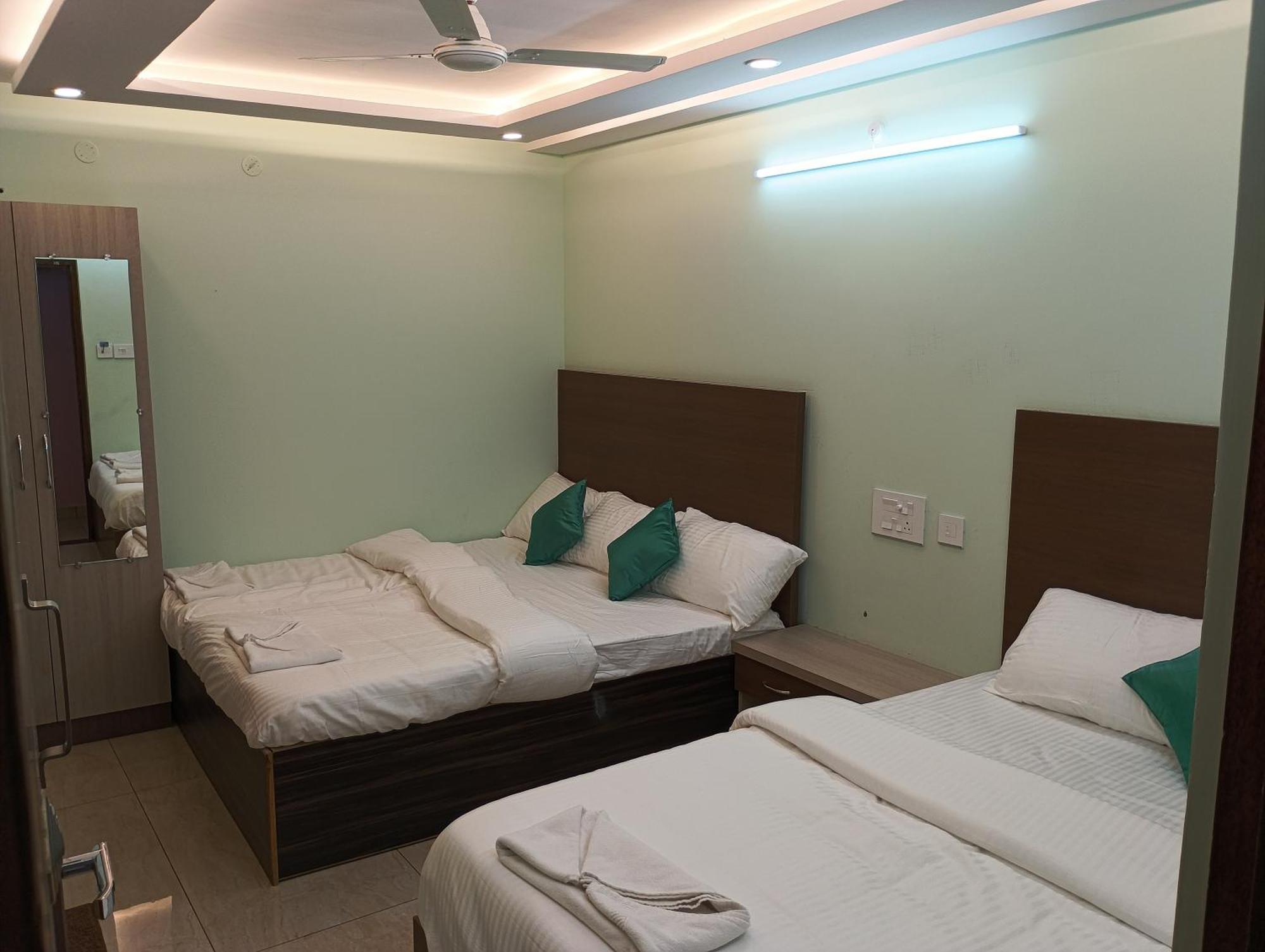 Hotel Malar Park Tiruvannāmalai Camera foto