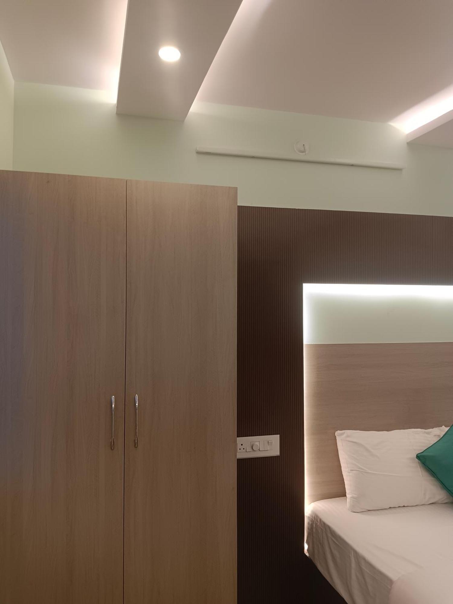 Hotel Malar Park Tiruvannāmalai Esterno foto
